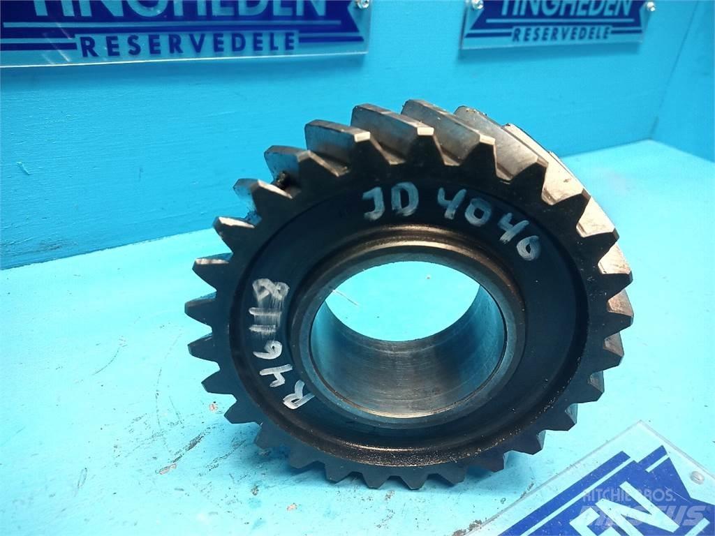 John Deere 4040 Sanzuman
