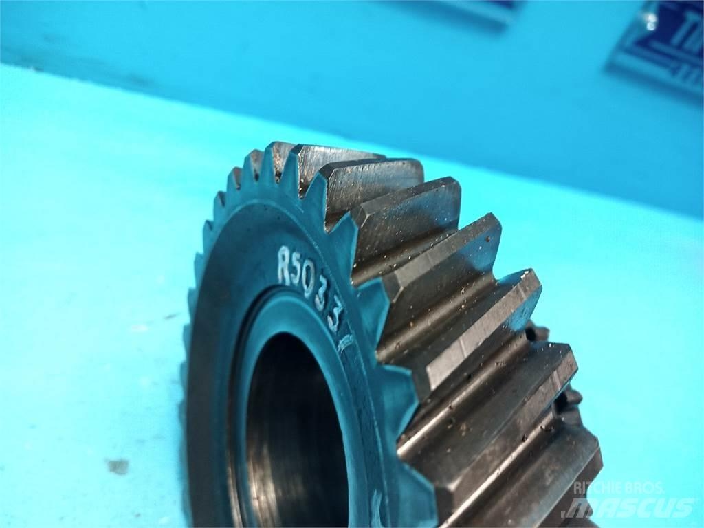 John Deere 4040 Sanzuman