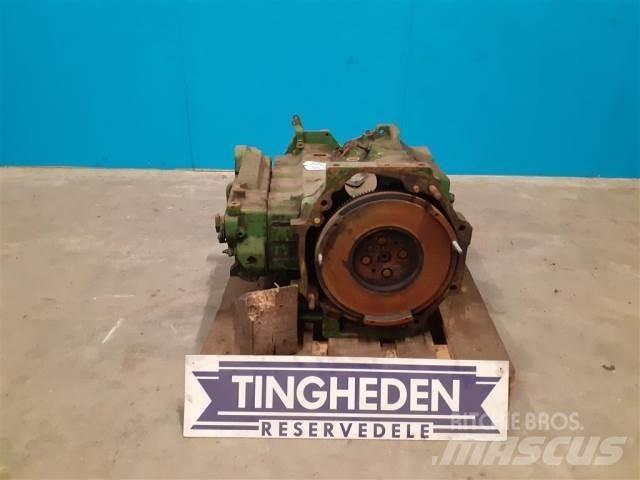 John Deere 4239 Motorlar