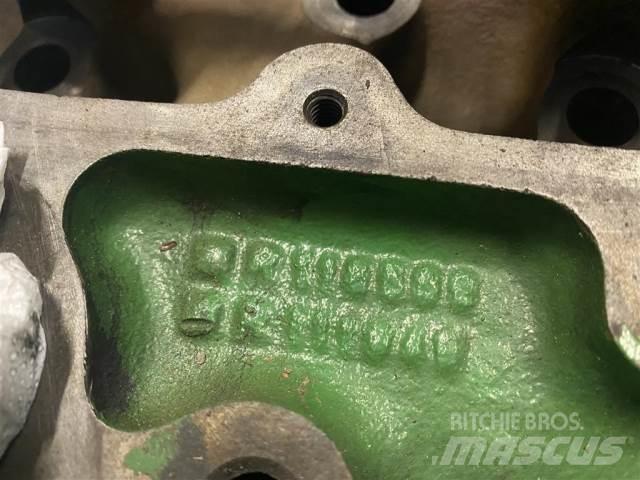 John Deere 4239 Motorlar