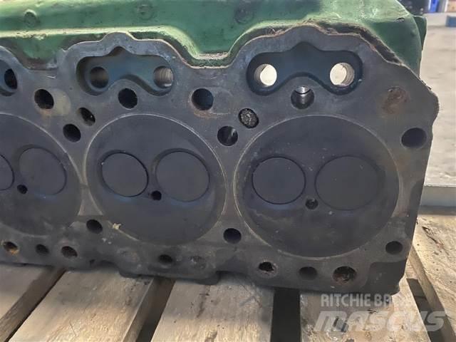 John Deere 4239 Motorlar