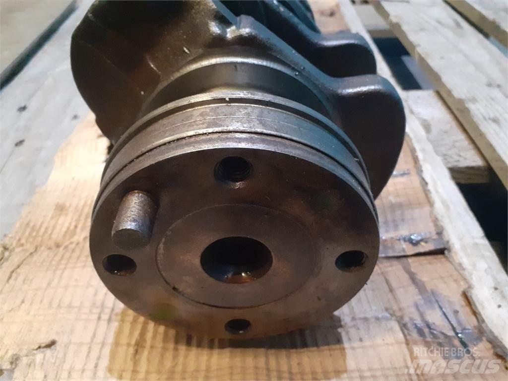 John Deere 4239 Motorlar