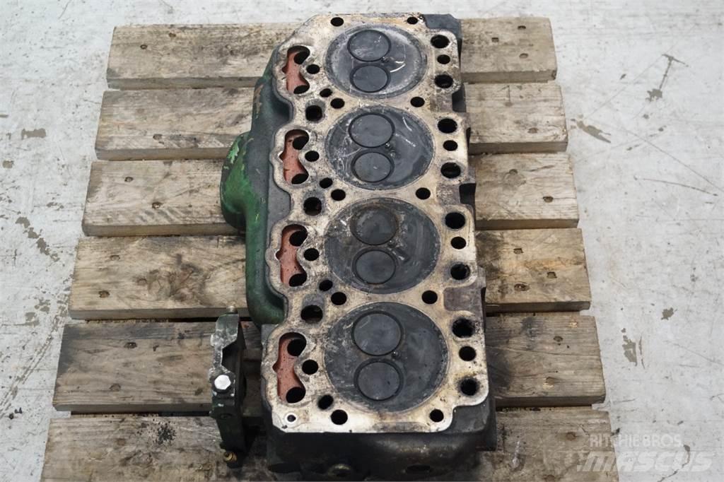 John Deere 4239 Motorlar