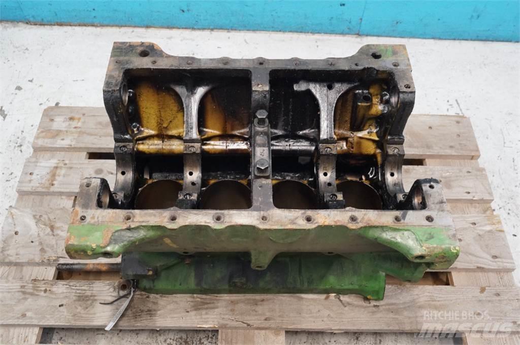 John Deere 4239 Motorlar