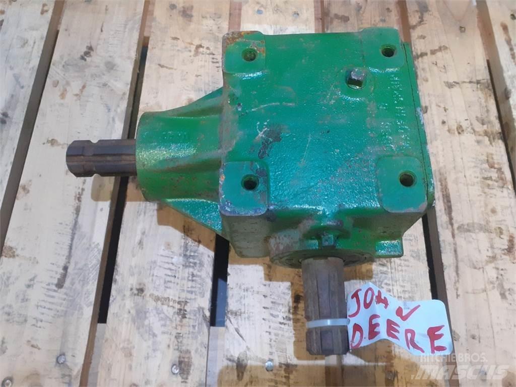 John Deere 550 Sanzuman