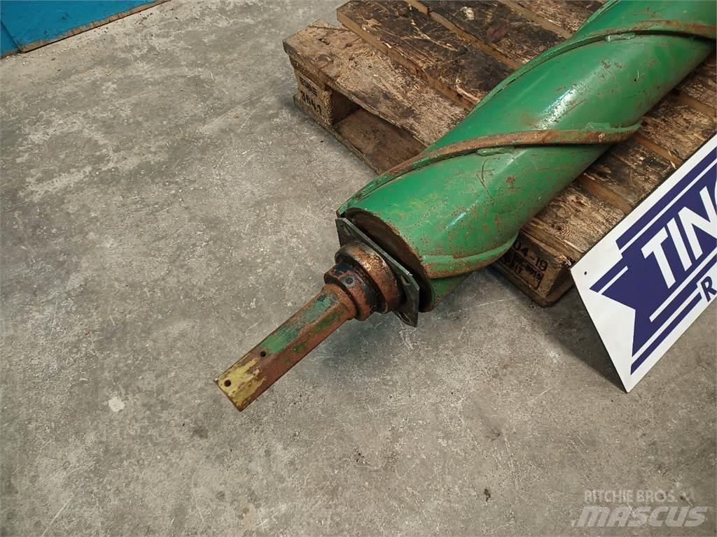 John Deere 550 Diger tarim makinalari