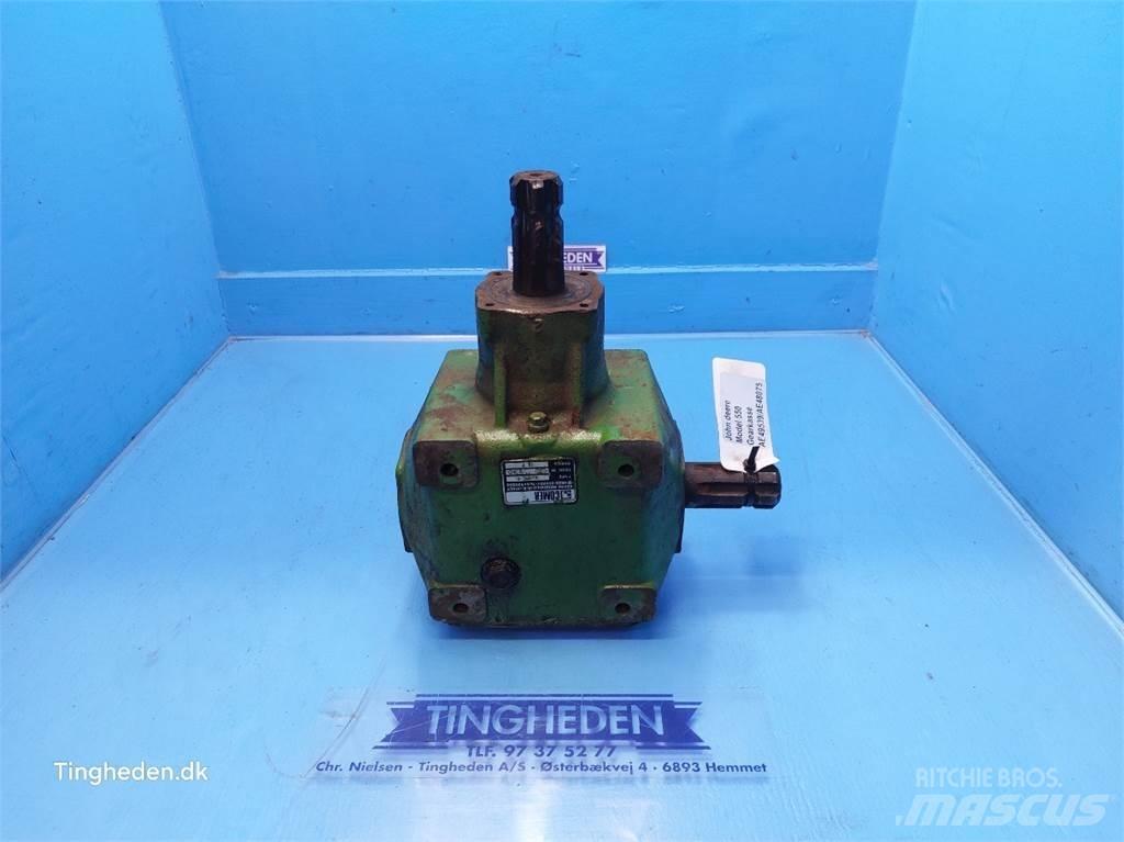 John Deere 550 Sanzuman