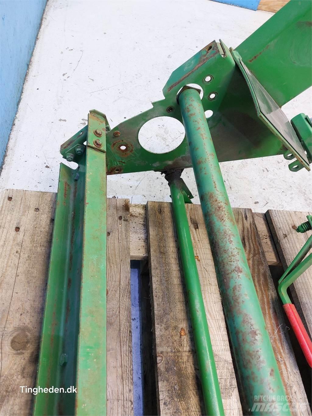 John Deere 590 Diger tarim makinalari