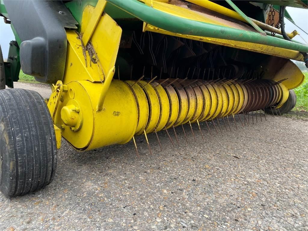 John Deere 592 Rulo balya makinalari