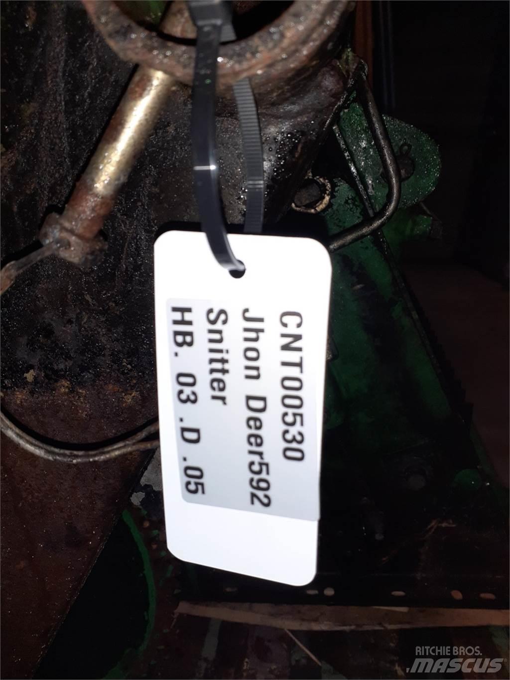 John Deere 592 Diger tarim makinalari
