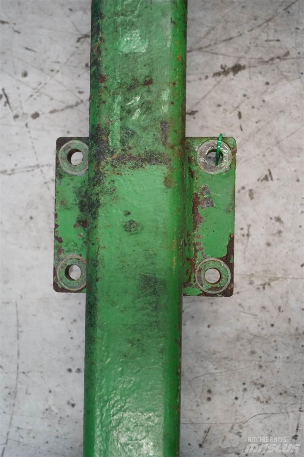 John Deere 592 Akslar