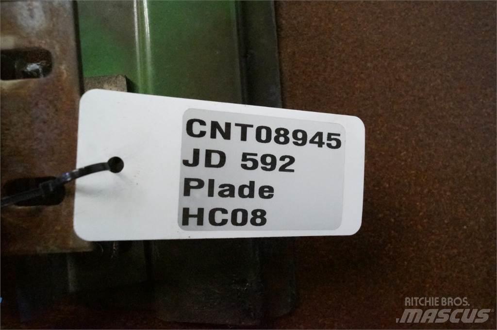 John Deere 592 Elekli kepçeler
