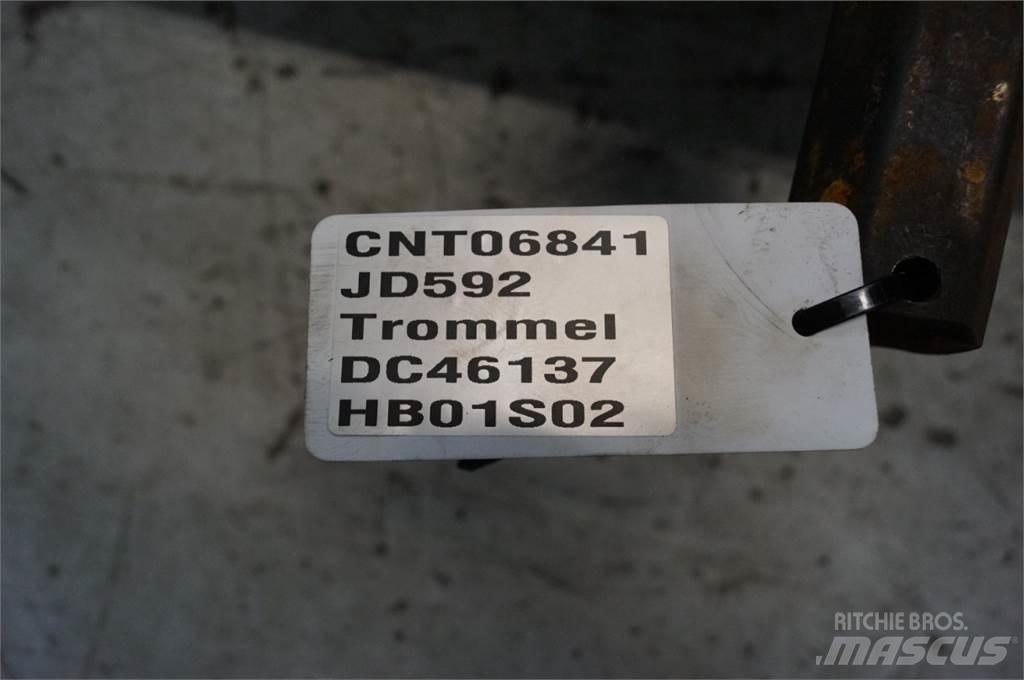 John Deere 592 Diger tarim makinalari