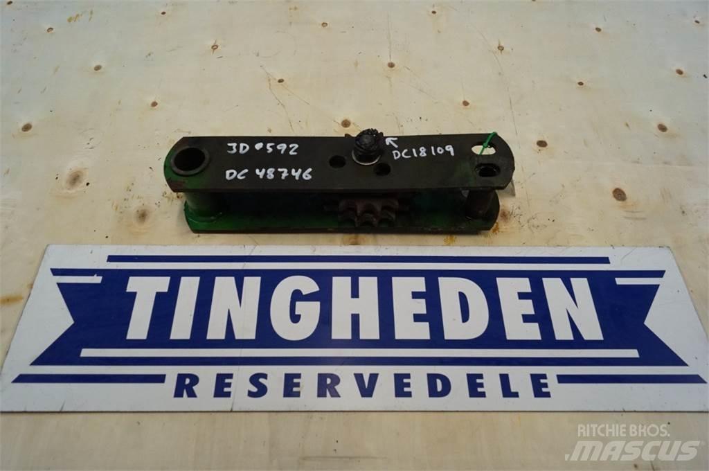John Deere 592 Diger tarim makinalari