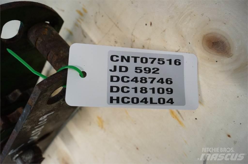 John Deere 592 Diger tarim makinalari