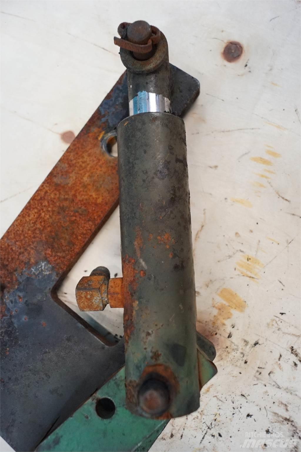 John Deere 592 Diger yem biçme makinalari