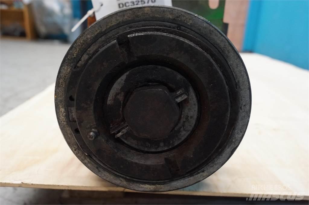 John Deere 592 Diger tarim makinalari