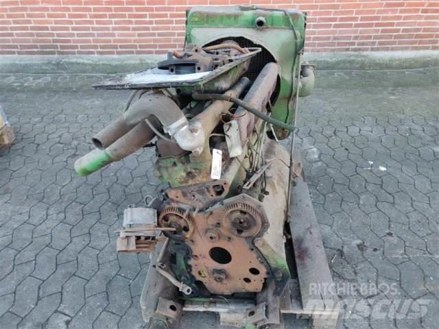 John Deere 6329 Motorlar