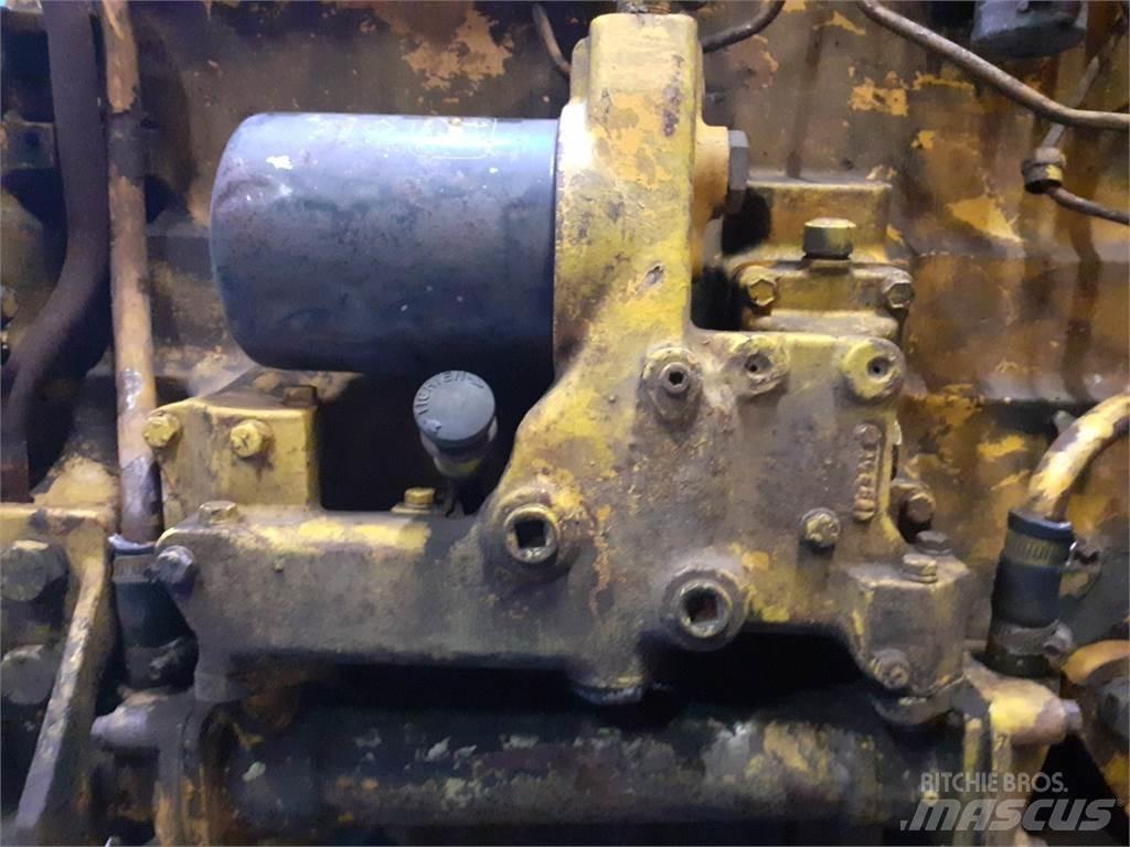 John Deere 644B Motorlar