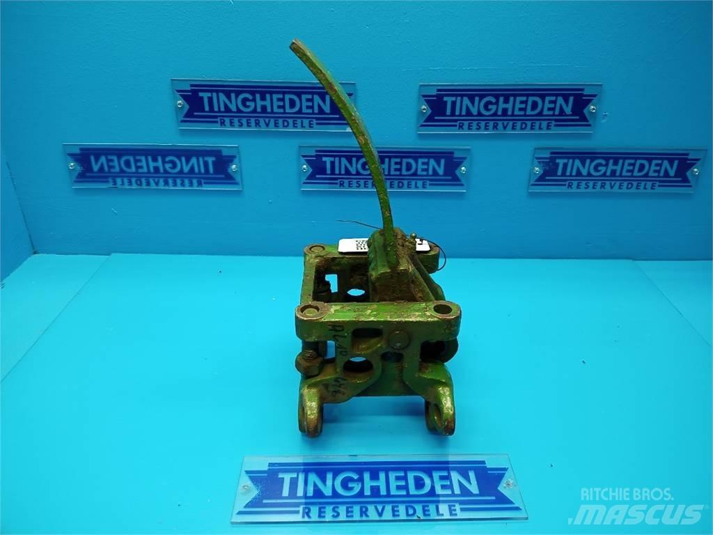 John Deere 710 Diger traktör aksesuarlari