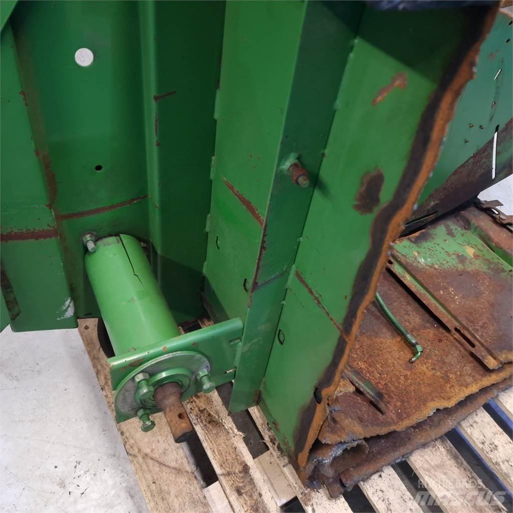 John Deere 820 Biçerdöver aksesuarlari