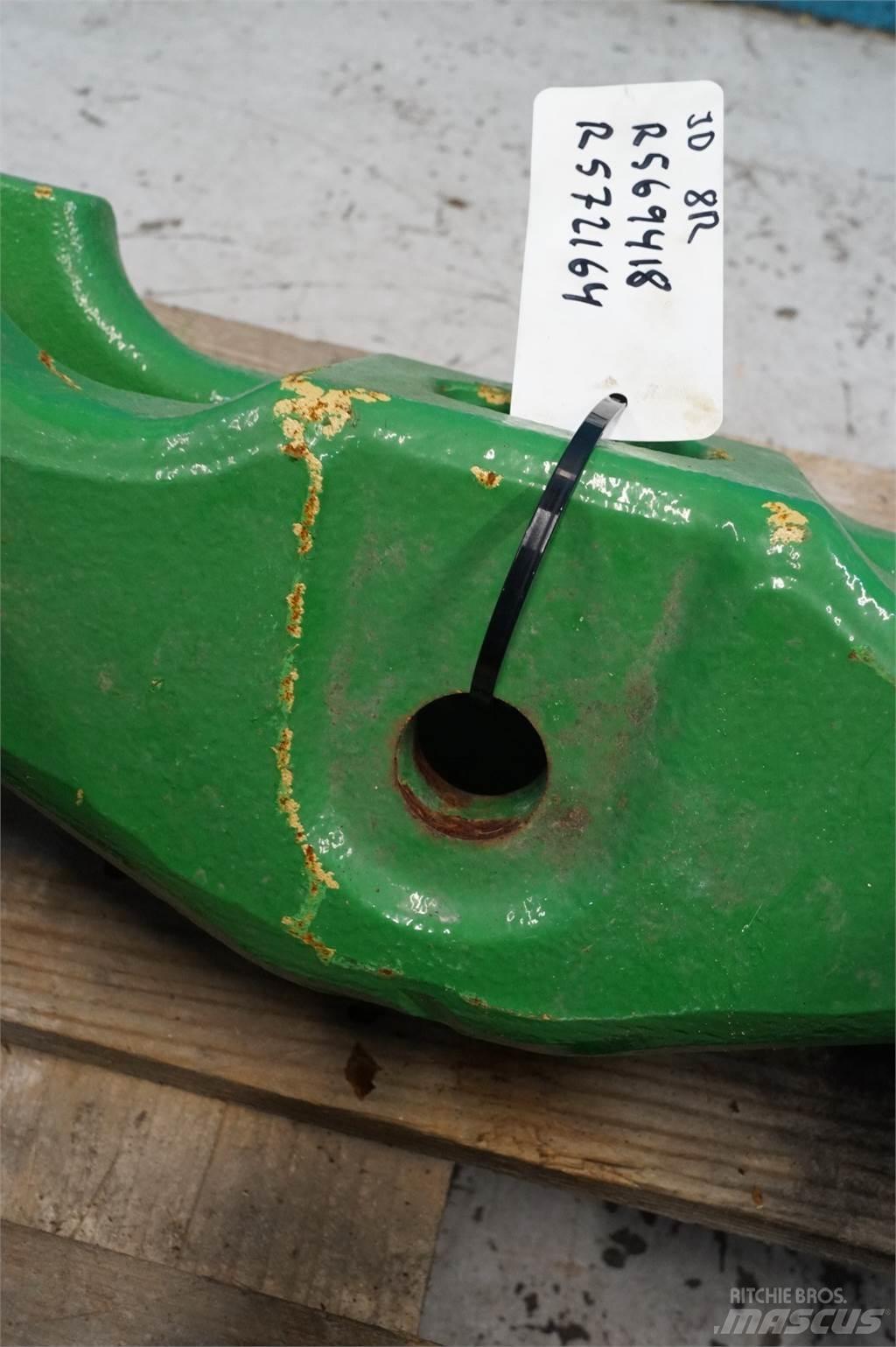 John Deere 8R Ön ağırlıklar