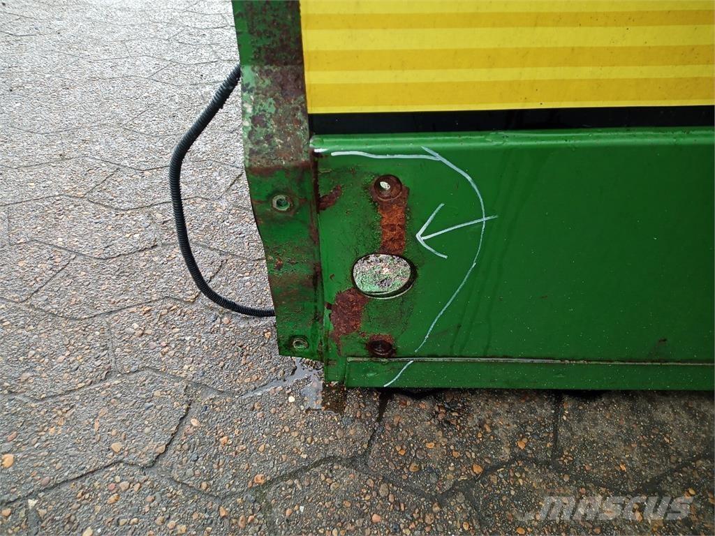 John Deere 9540 Diger tarim makinalari