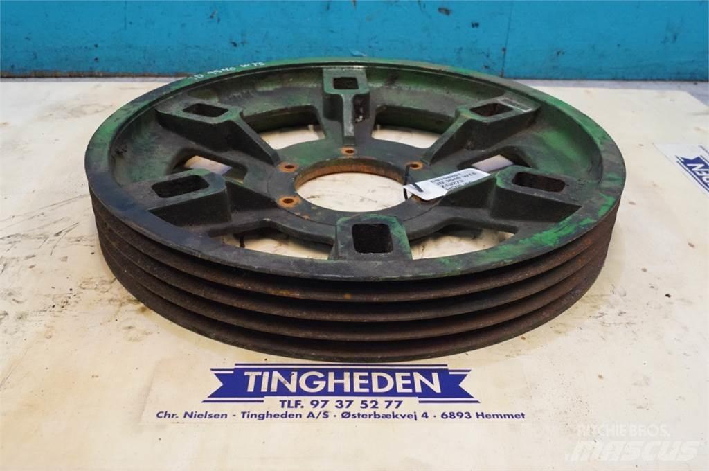 John Deere 9540 Diger tarim makinalari