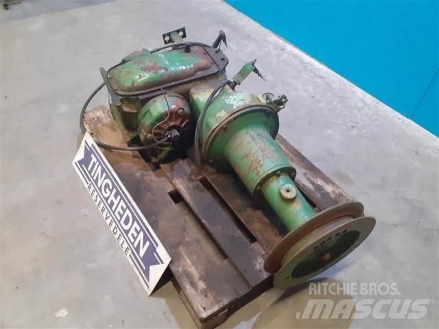 John Deere 955 Sanzuman