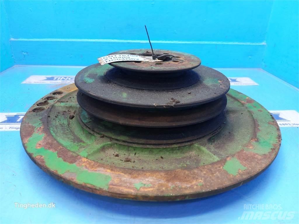 John Deere 970 Diger tarim makinalari