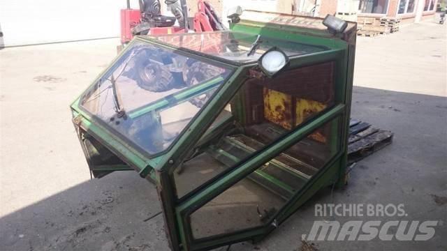 John Deere 975 Kabin