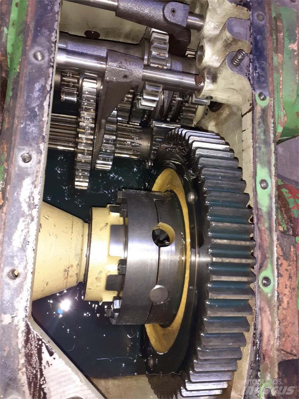 John Deere 975 Sanzuman