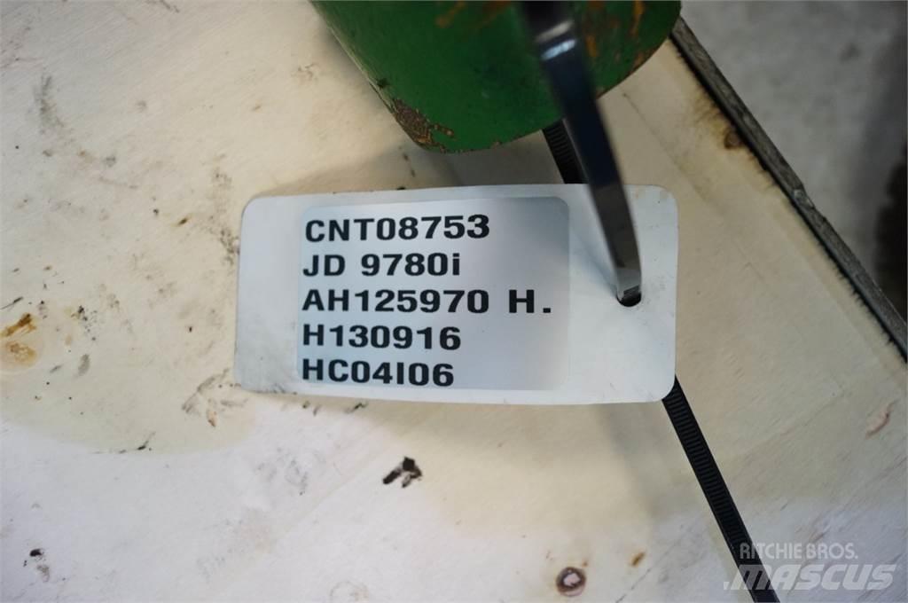John Deere 9780 Kum ve tuz serpiciler