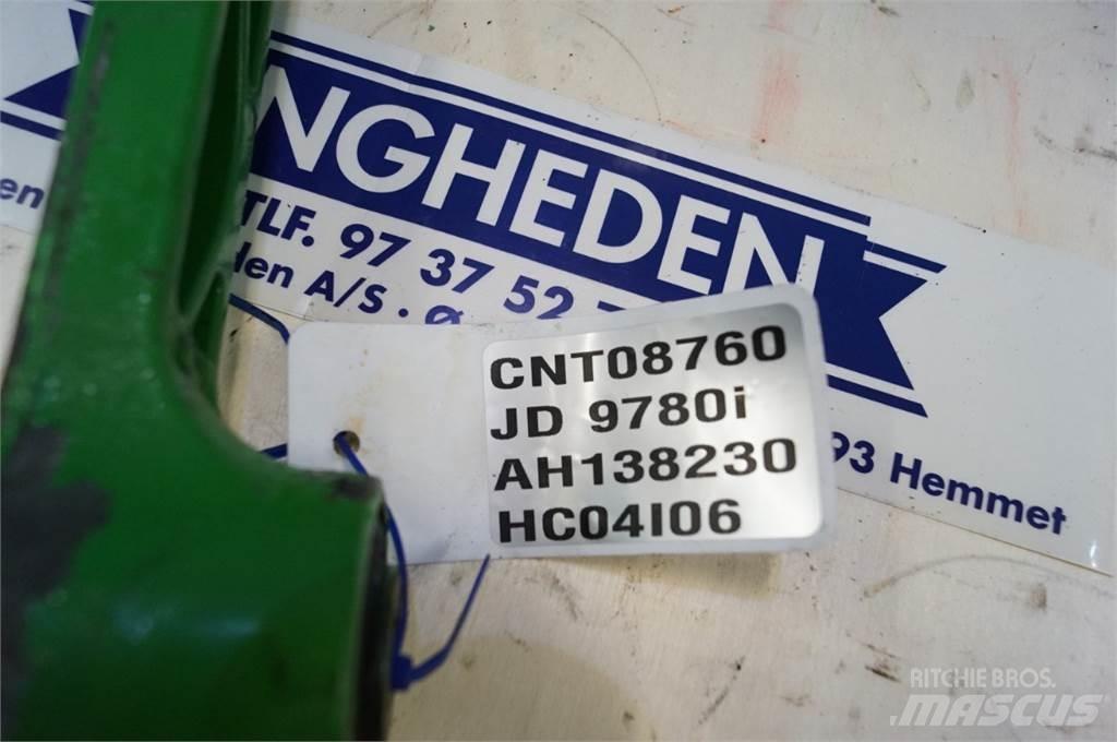 John Deere 9780 Kum ve tuz serpiciler