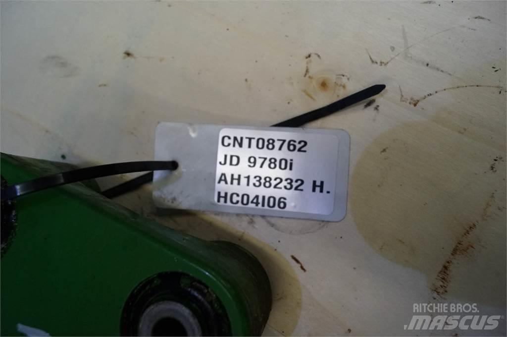 John Deere 9780 Kum ve tuz serpiciler