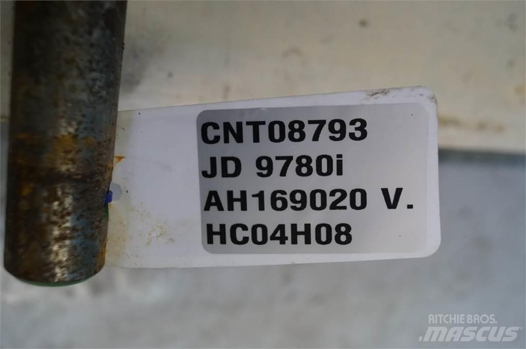 John Deere 9780 Kum ve tuz serpiciler