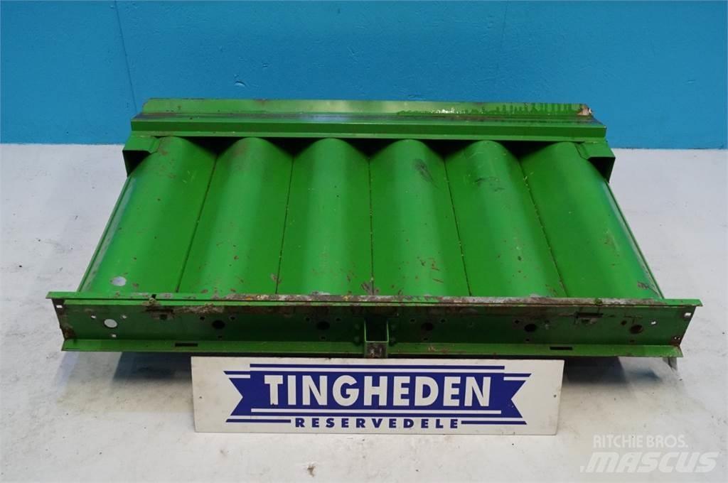 John Deere 9780 Kum ve tuz serpiciler