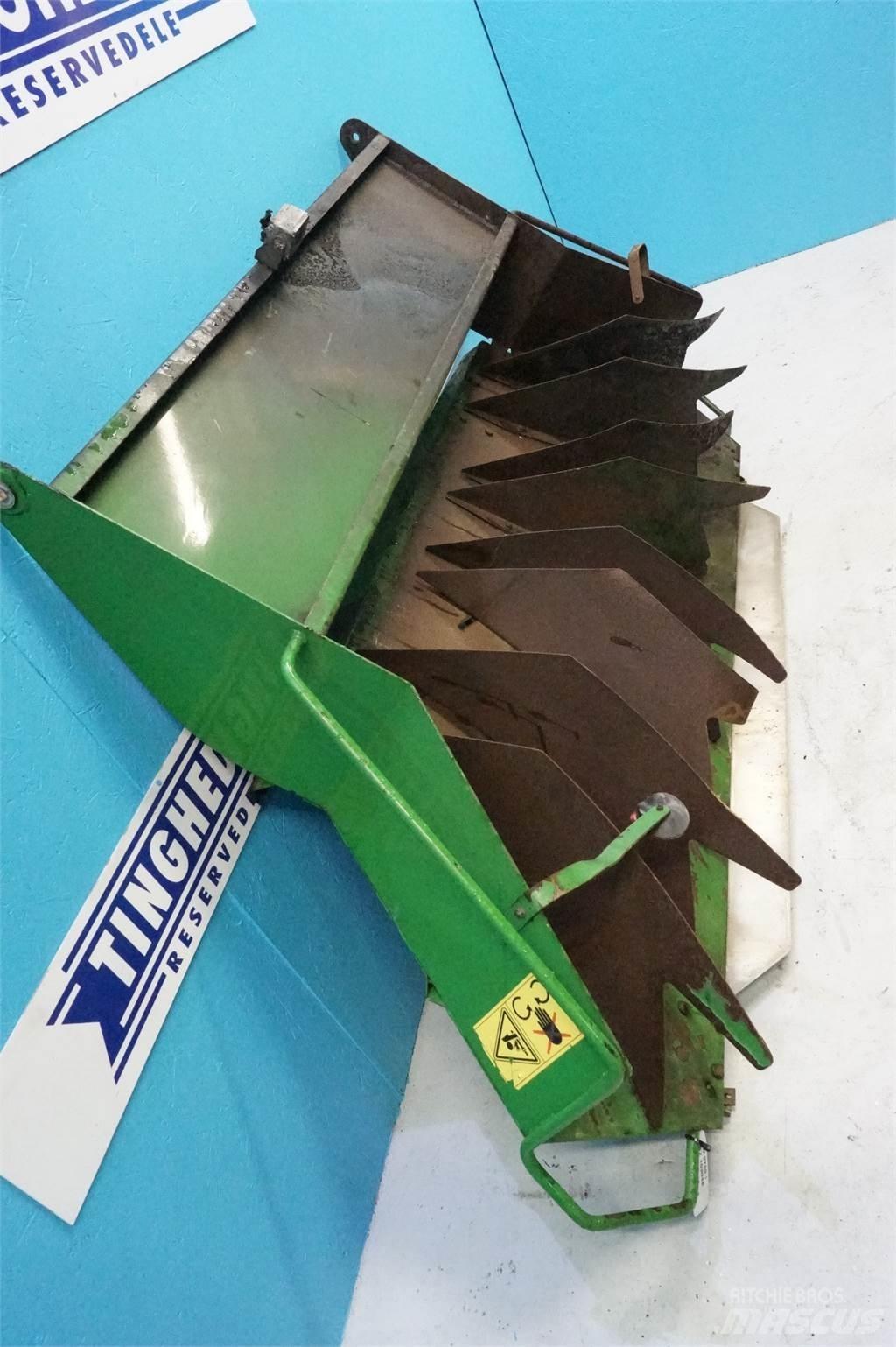 John Deere 9780 Kum ve tuz serpiciler