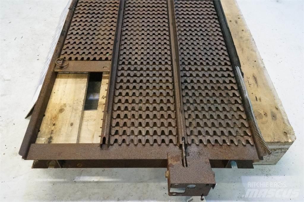 John Deere 9780 Kum ve tuz serpiciler