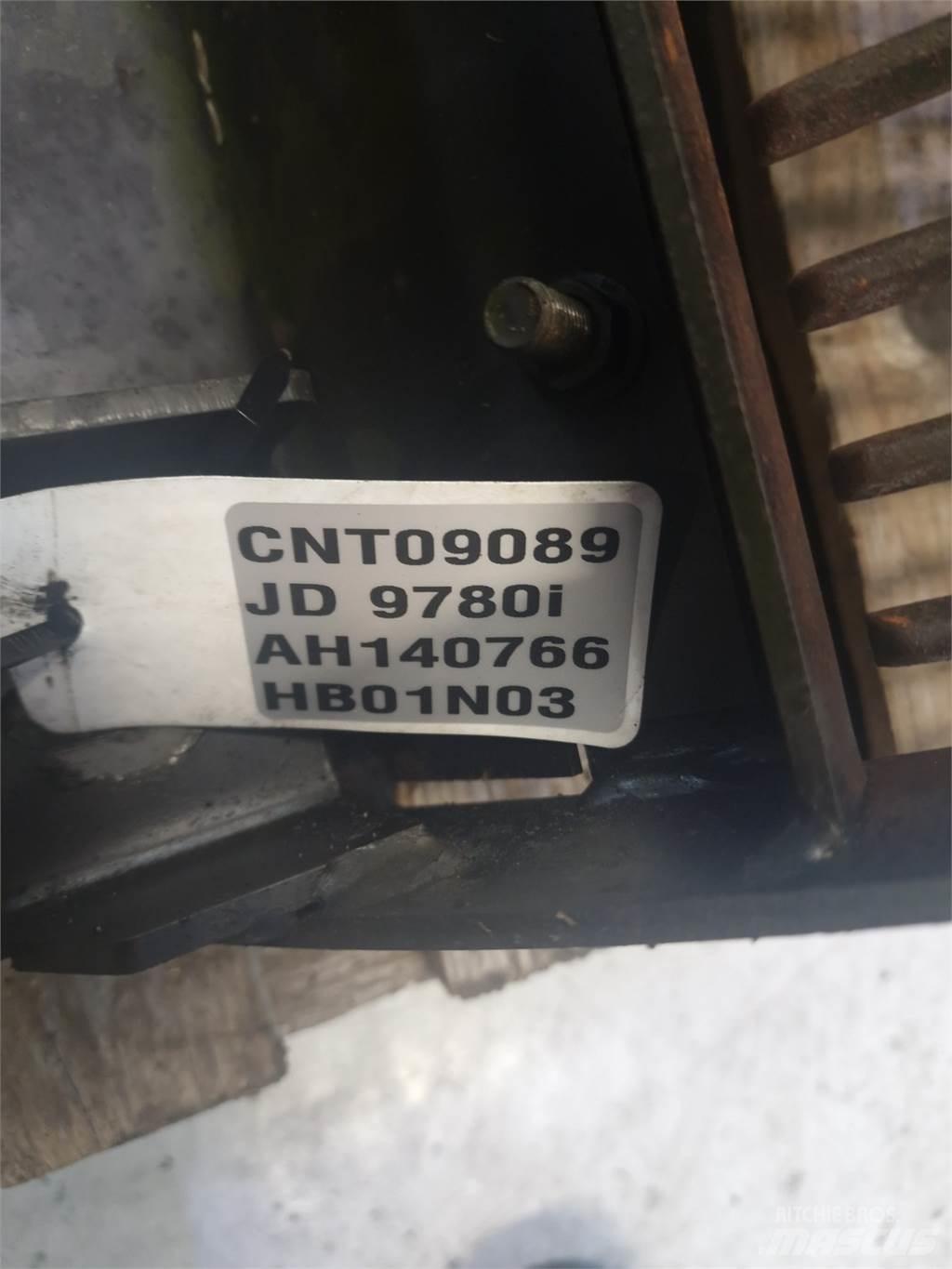 John Deere 9780 Biçerdöver aksesuarlari
