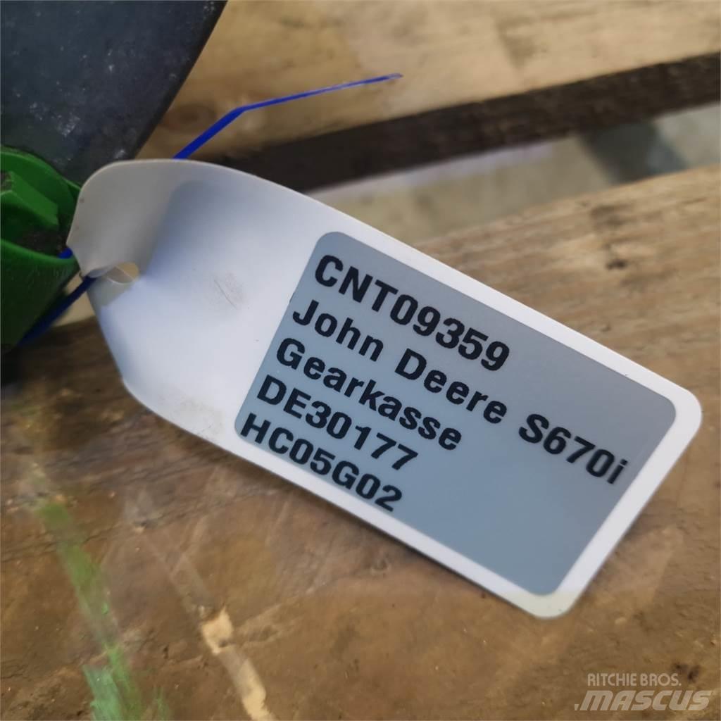 John Deere S670 Sanzuman