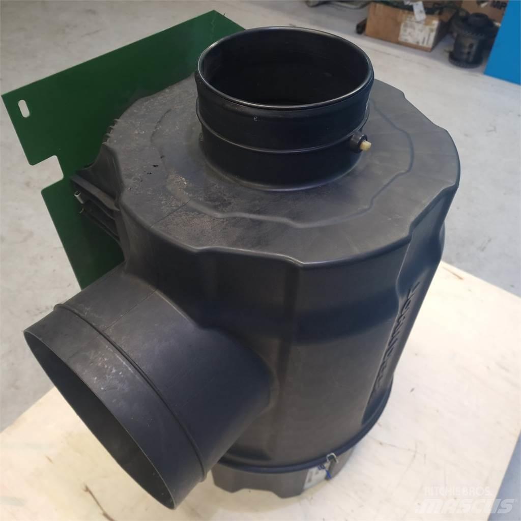 John Deere S670 Motorlar