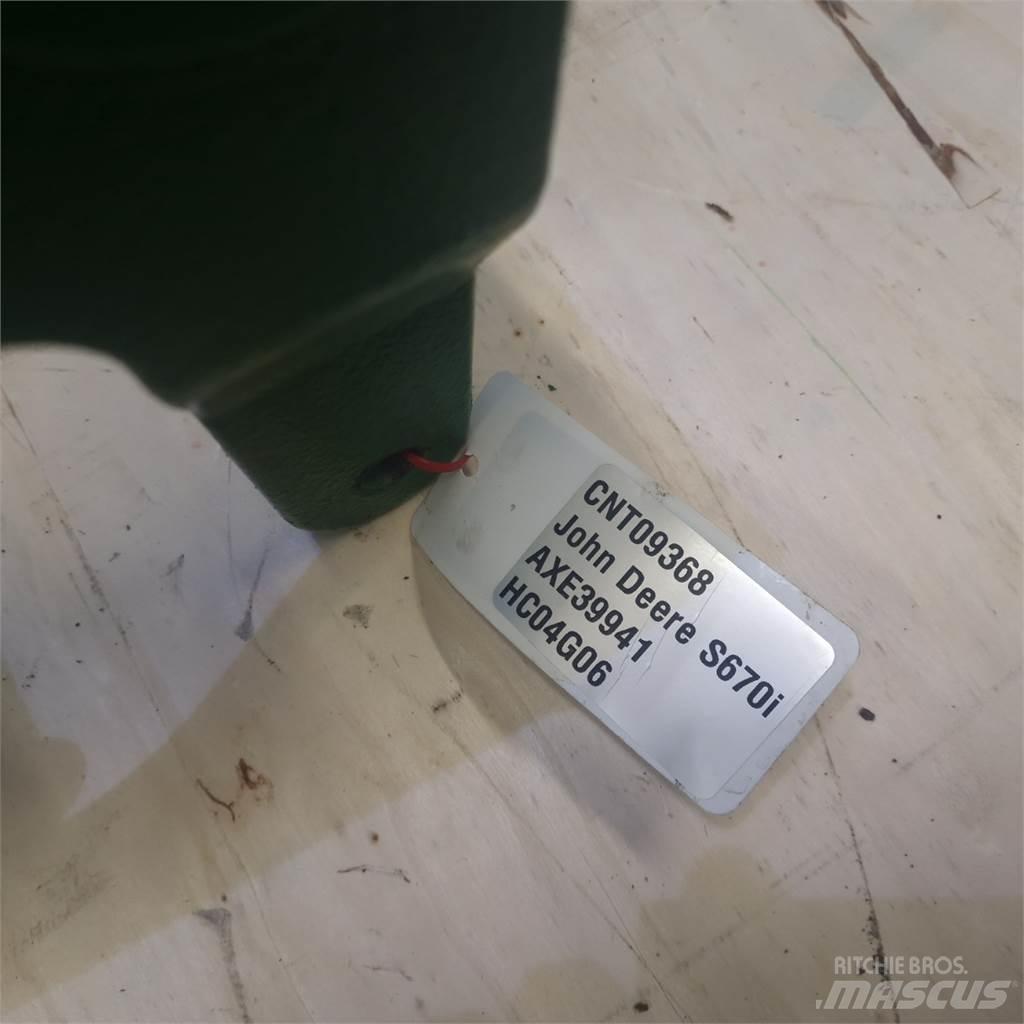 John Deere S670 Diger tarim makinalari