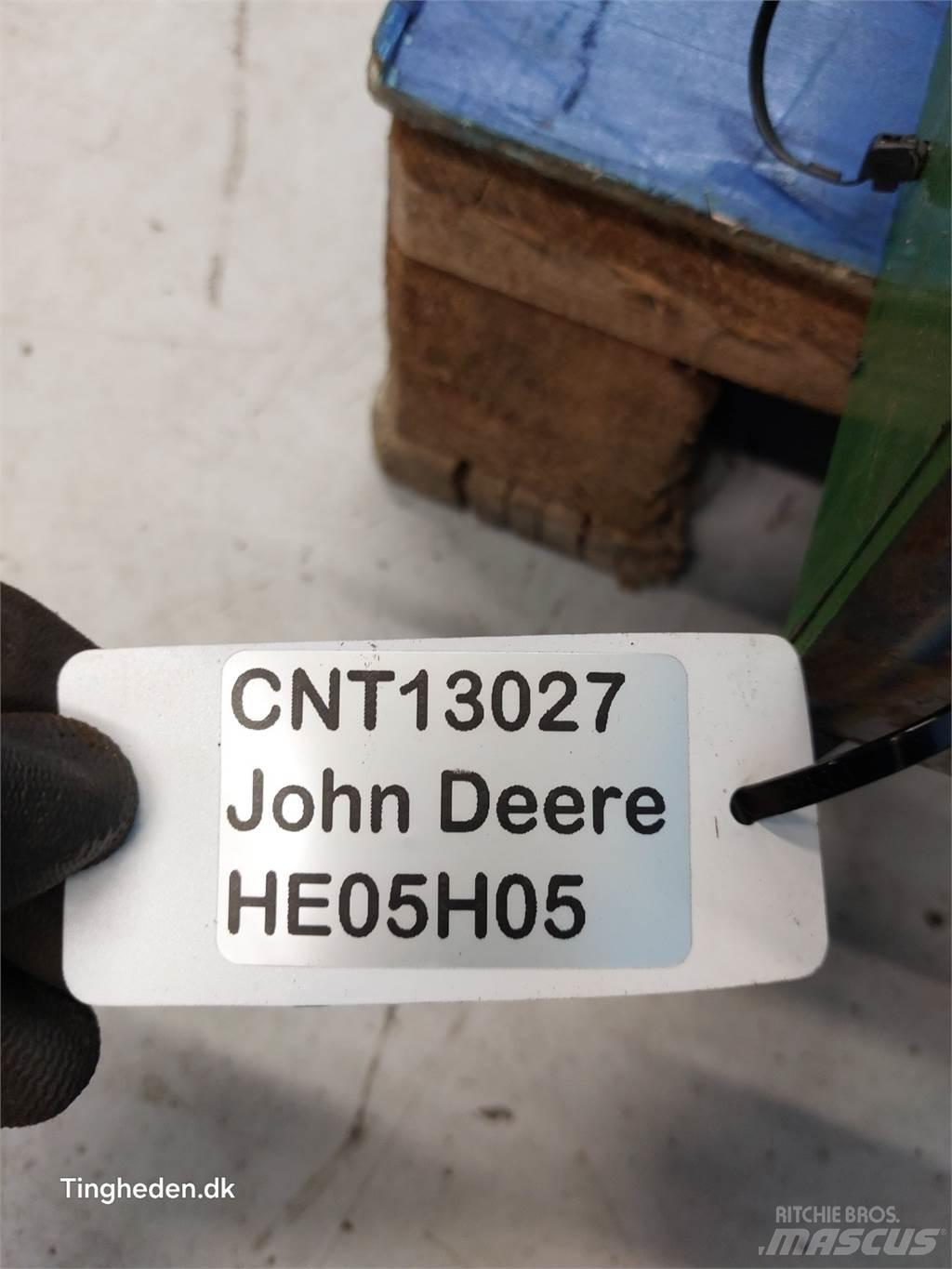 John Deere S670 Diger tarim makinalari