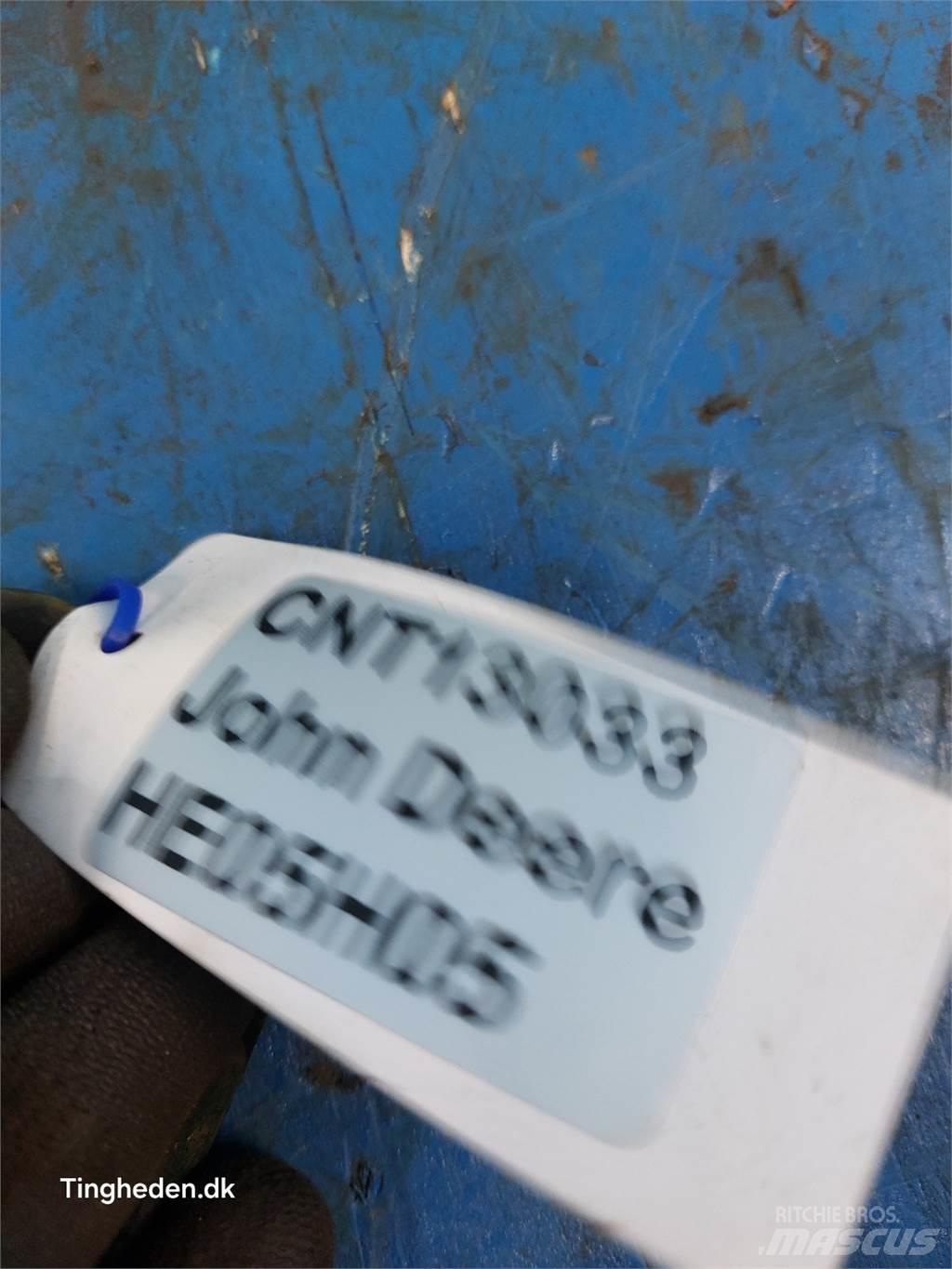 John Deere S670 Kum ve tuz serpiciler