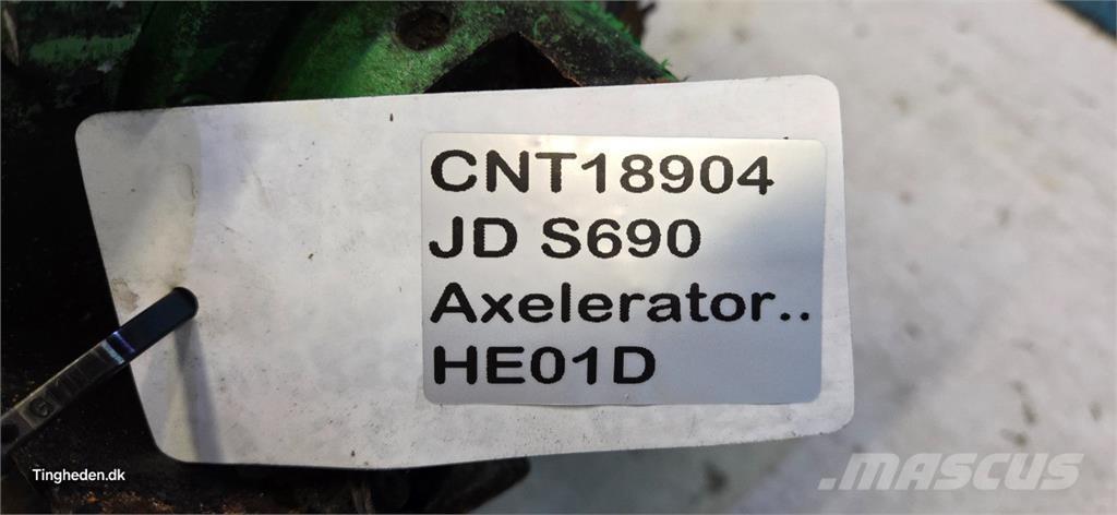 John Deere S690 Biçerdöver aksesuarlari