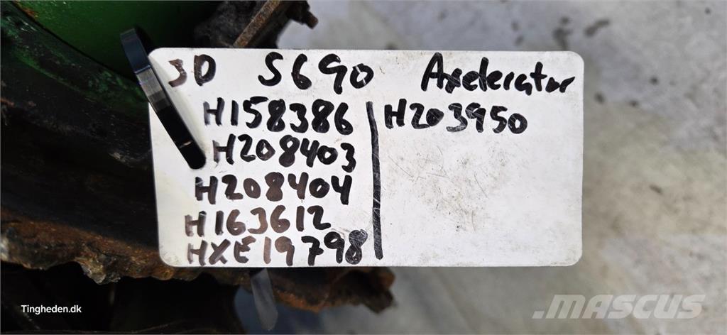 John Deere S690 Biçerdöver aksesuarlari