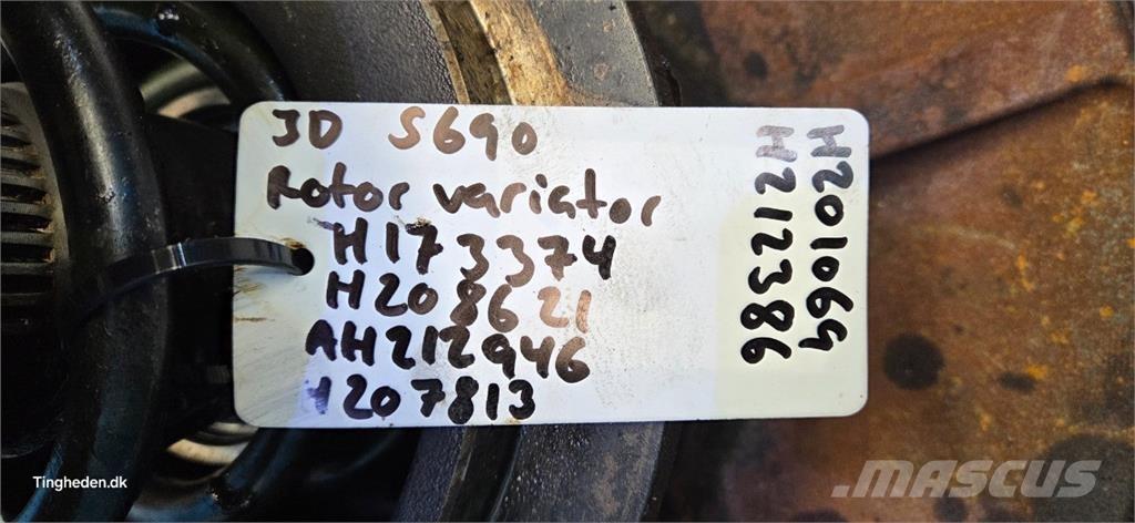 John Deere S690 Diger tarim makinalari
