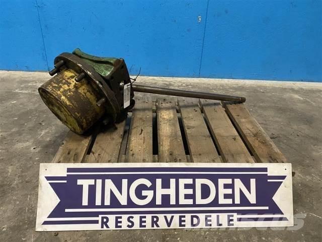 John Deere ZF Diger traktör aksesuarlari
