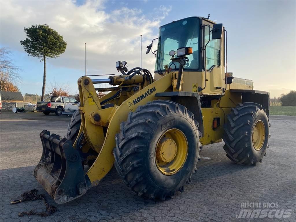 Komatsu WA270 Tekerlekli yükleyiciler